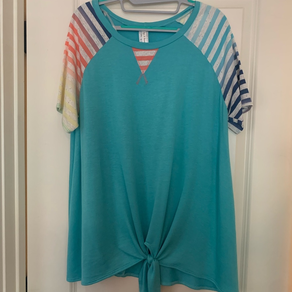 Brand new short sleeve shirt-never been worn